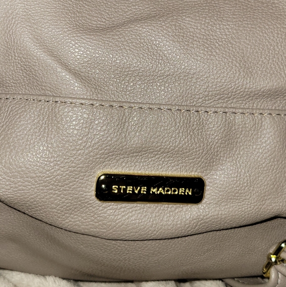 Large Backpack - Picture 7 of 14